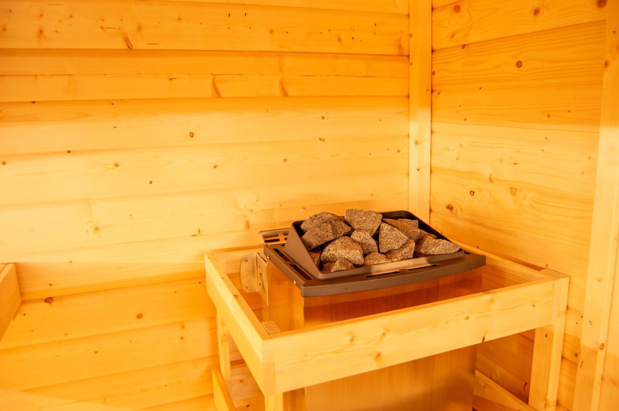 Wellness Mitten In Der Wasserfallstadt Triberg 特里贝格 外观 照片